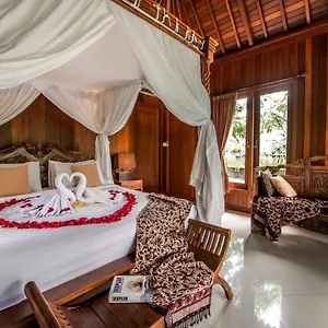 nur-guest-house.ubudhotelsnow.com/